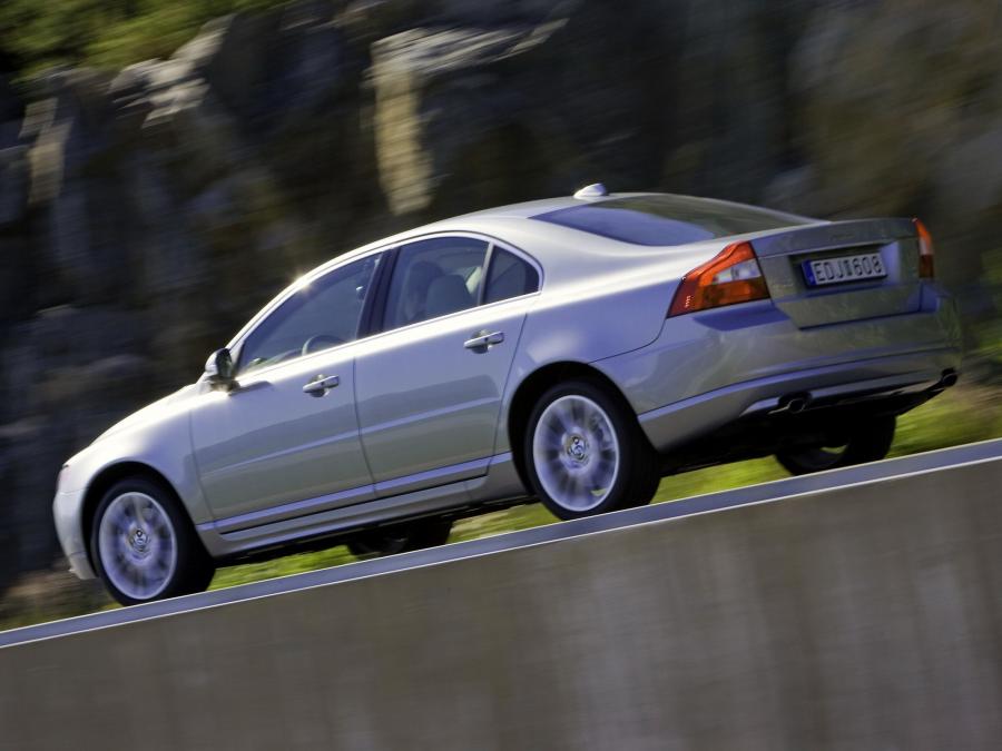  Volvo S80 V8 2007 года  (фото 19 из 69)